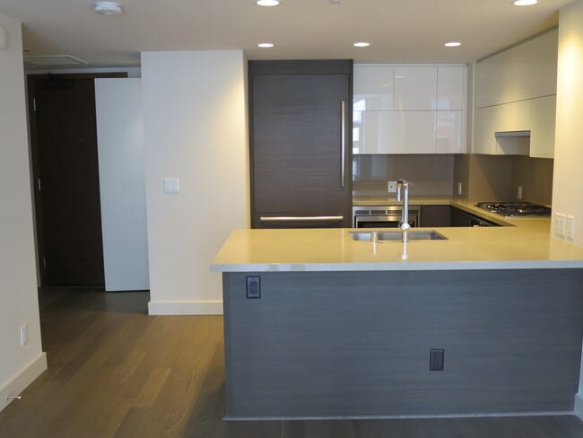 Photo - Downtown Seattle-Insignia condo 2 bed/1.75bath, W/S/G/Gas included + 1 free parking.