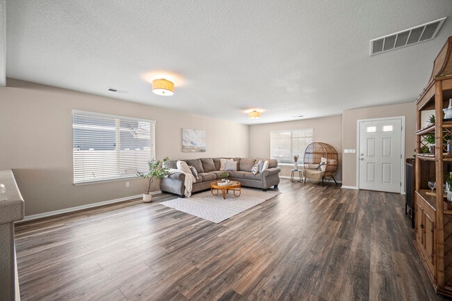 Photo - 7860 Lantern Ln