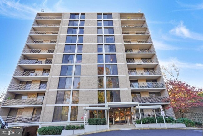 Building Photo - 2100 Washington Ave Unit 2B