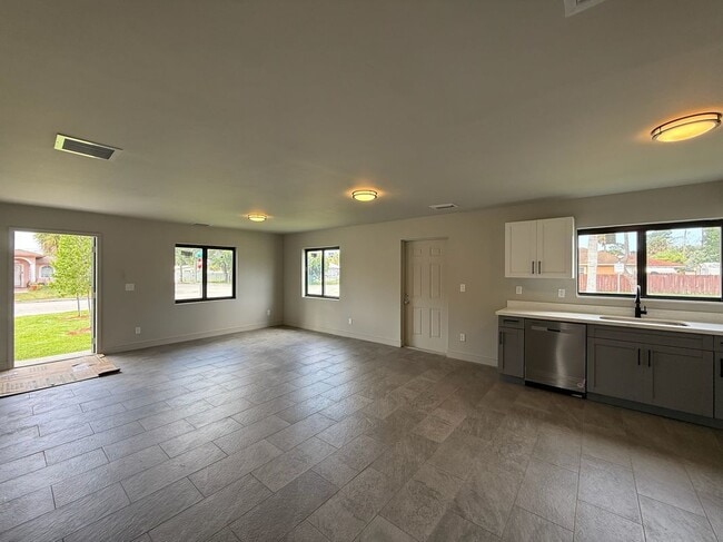Photo - 2806 NW 9th Ct