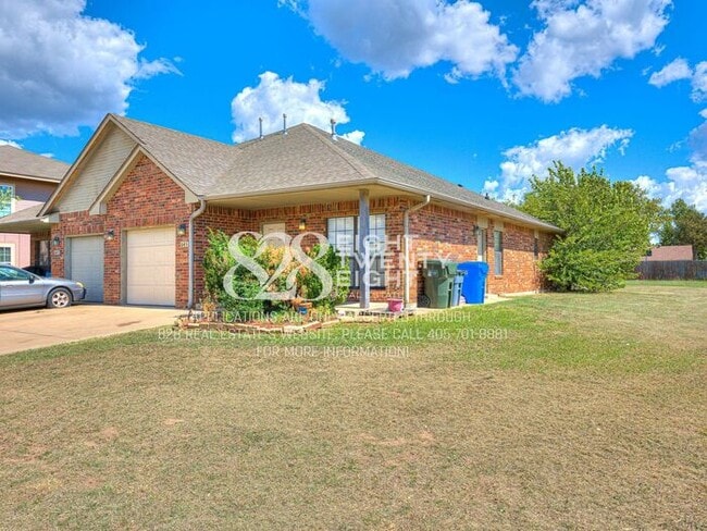Photo - *AVAILABLE NOW!* CUTE 3 BED/2 BATH DUPLEX IN NORMAN!
