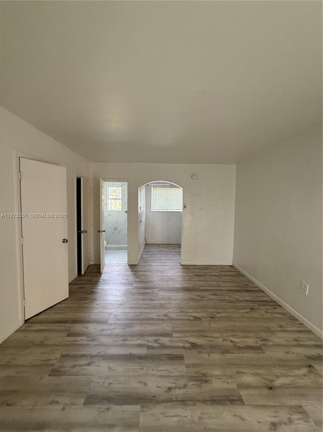 Photo - 5305 Biscayne Blvd Unit 106