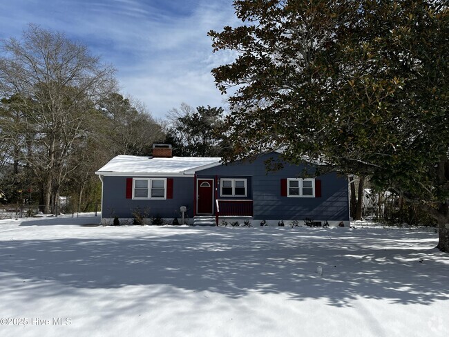 Building Photo - 2617 W Forest Dr Rental