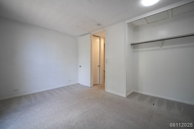 Photo - 2bd / 1ba / 1 parking Condo in Makakilo Gardens 2, Kapolei Unit 5