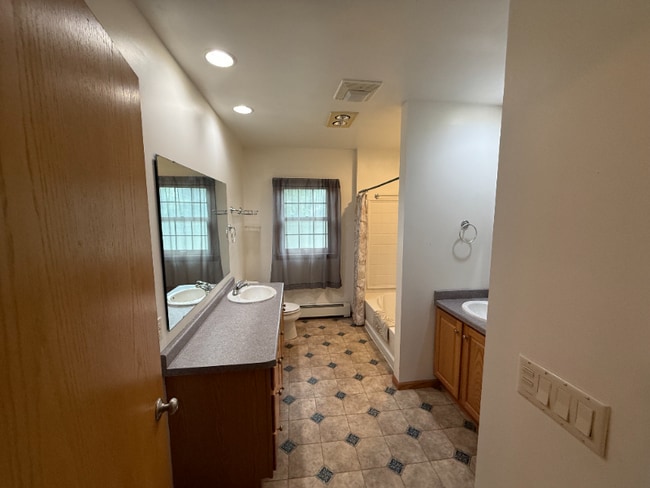 Photo - 523 St Clair Ave