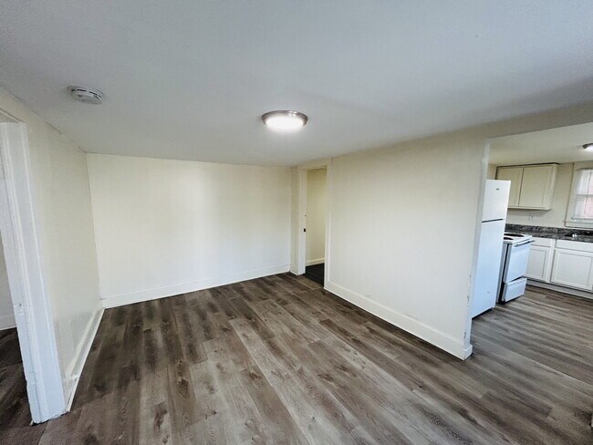 1 Bed/1 Bath Duplex Home Available