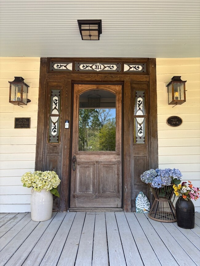 Photo - 311 Old Canton Rd