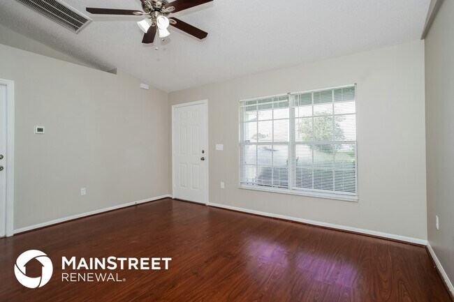 Photo - 36 Bolton Ct