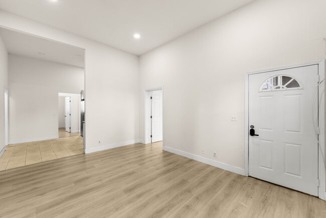 Photo - 1331-1333 S Park Ave Unidad 1333