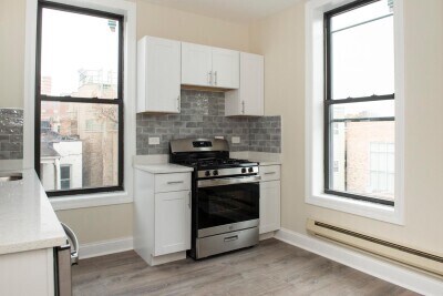 Photo - 856 W George St Apartments Unit 3