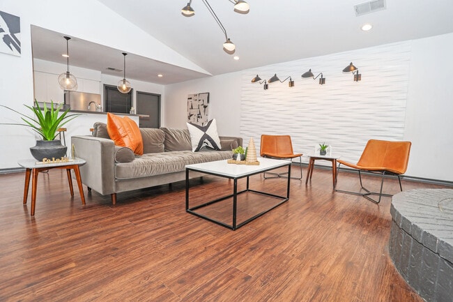 Photo - Thompson Place