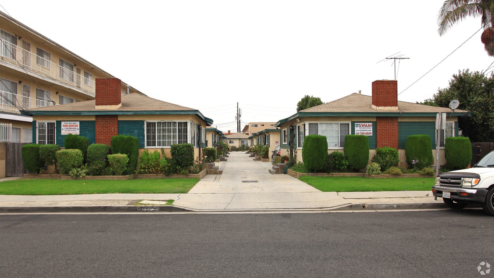Photo - 13227-13233 Kornblum Ave