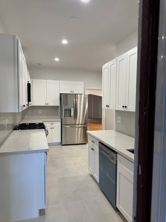 Photo - 1260 N Flores St Unit 1