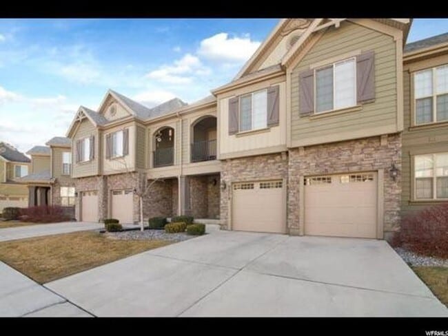 Photo - A PERFECT TOWNHOME IN EAGLE MOUNTAIN