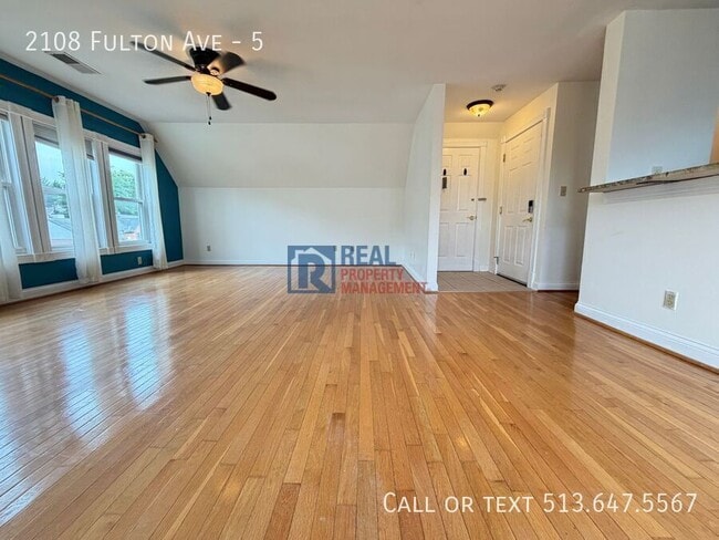 Building Photo - 2108 Fulton Ave Unit 5