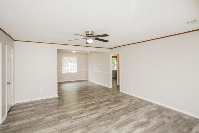 Photo - 315 Gales River Rd