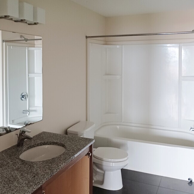 Photo - Rockwood Estates 420