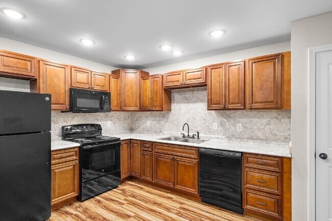 Photo - 1709 Evans Rd