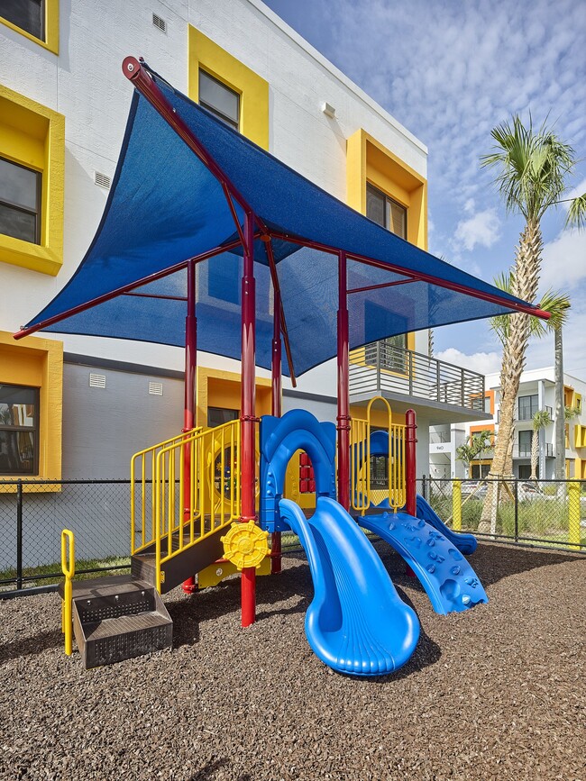 Photo - Gateway Luxury Apartments