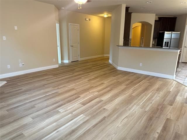 Photo - 15616 Leadenhall St