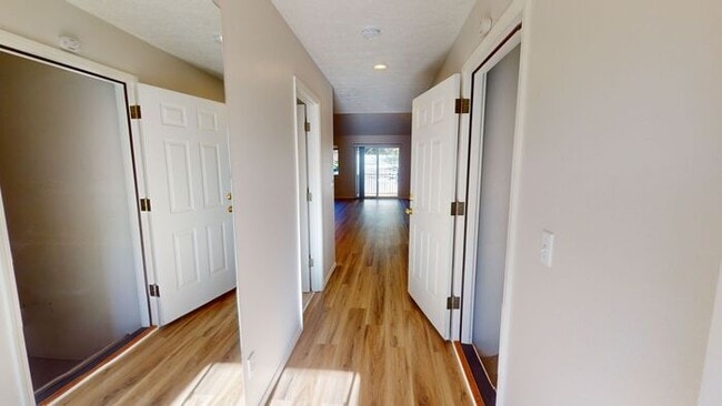 Photo - Single Level Family Friendly Home in Sandy. Fenced Backyard Pets Welcome