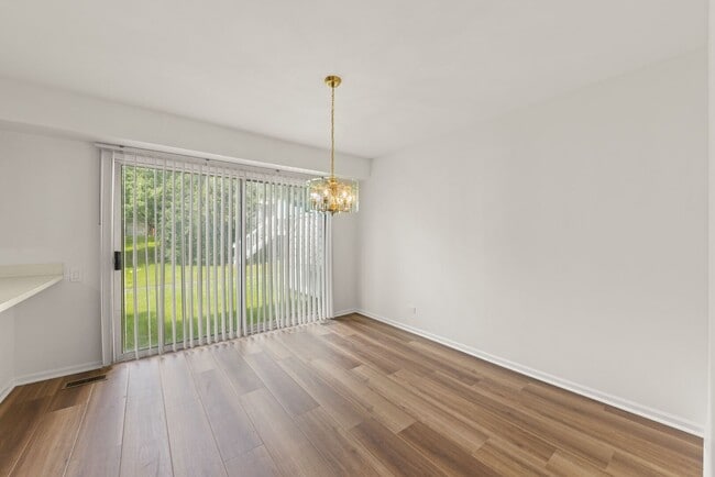 Photo - 182 Half Moon Cir