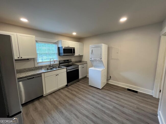 Photo - 174 Cloud St