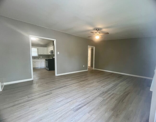 Photo - Spacious 4 bedroom 2 bath house