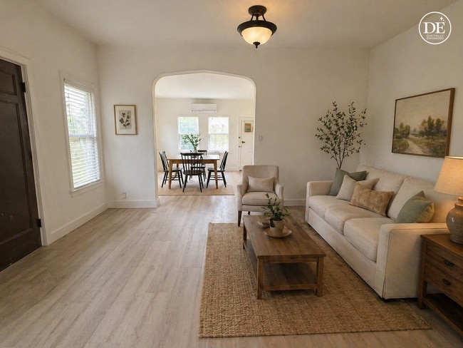 Building Photo - 211 N Vendome St Unit A