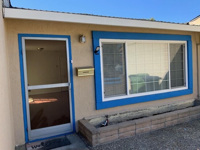 Photo - 33139 Lake Mead Dr