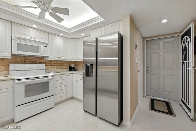 Photo - 26000 Hickory Blvd Unidad 204