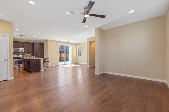 Photo - 20833 Grapevine Dr