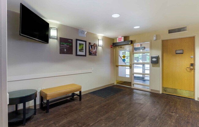 Photo - Furnished Studio-Boston - Woburn
