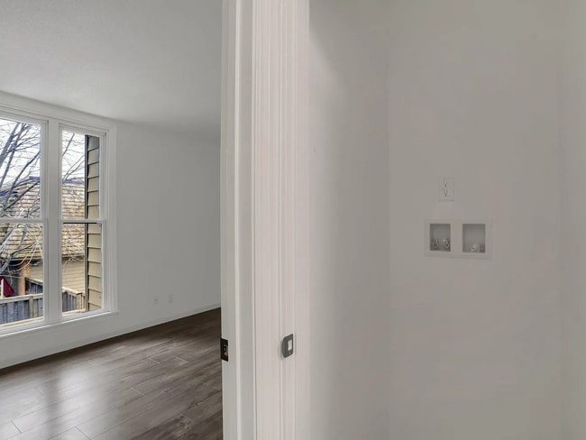 Photo - 6379 Barrie Rd