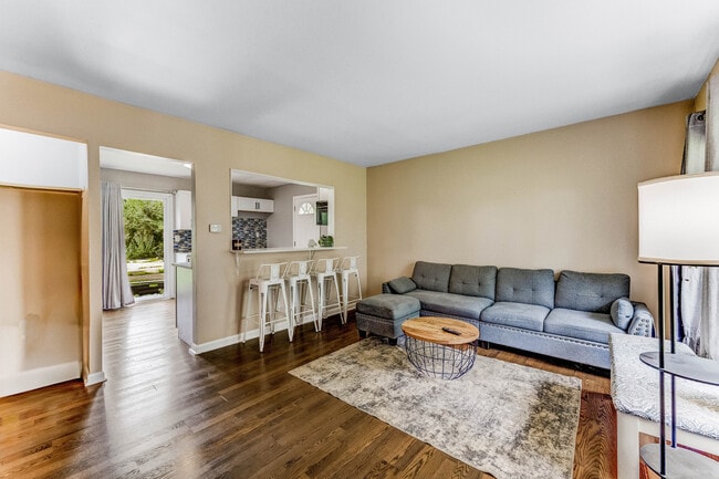 Photo - 219 Monterey Dr