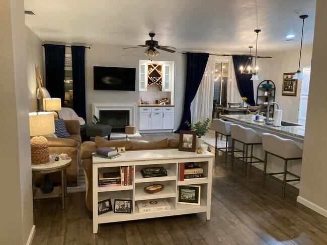 Photo - Charming 3 bedroom 2 bathroom home located...