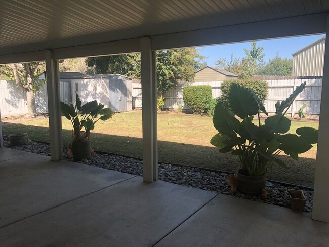 Photo - 2614 W Oakridge Ave