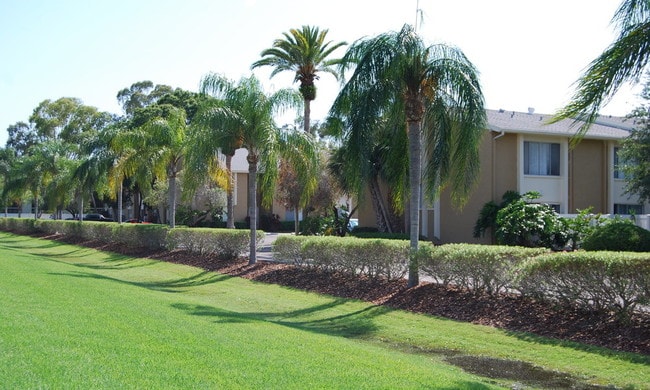 Silver Palms Apartments