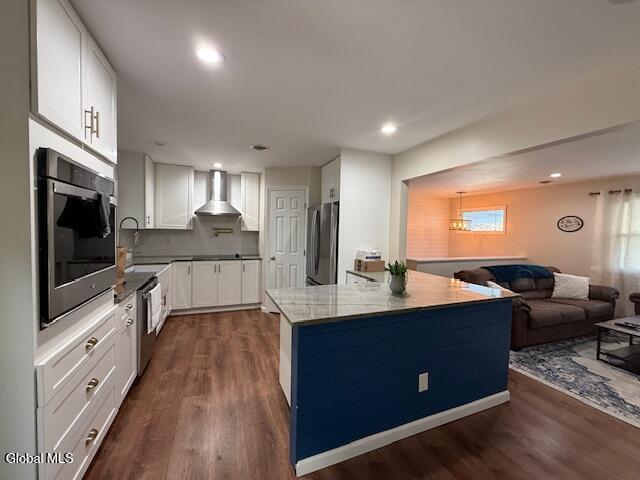 21 Patricia Ln