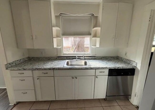 Photo - 1119 Canton Rd