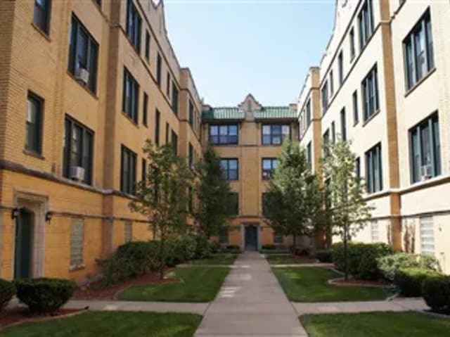 Building Photo - 2338 N Spaulding Ave Unit 3A