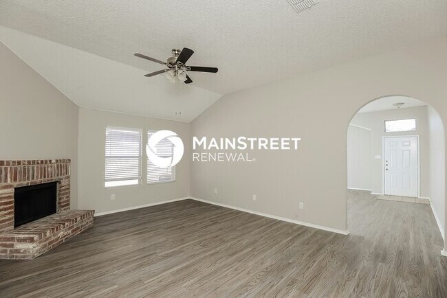 4 Bedroom Pet-Friendly Home in Arlington, TX with Main Street Renewal