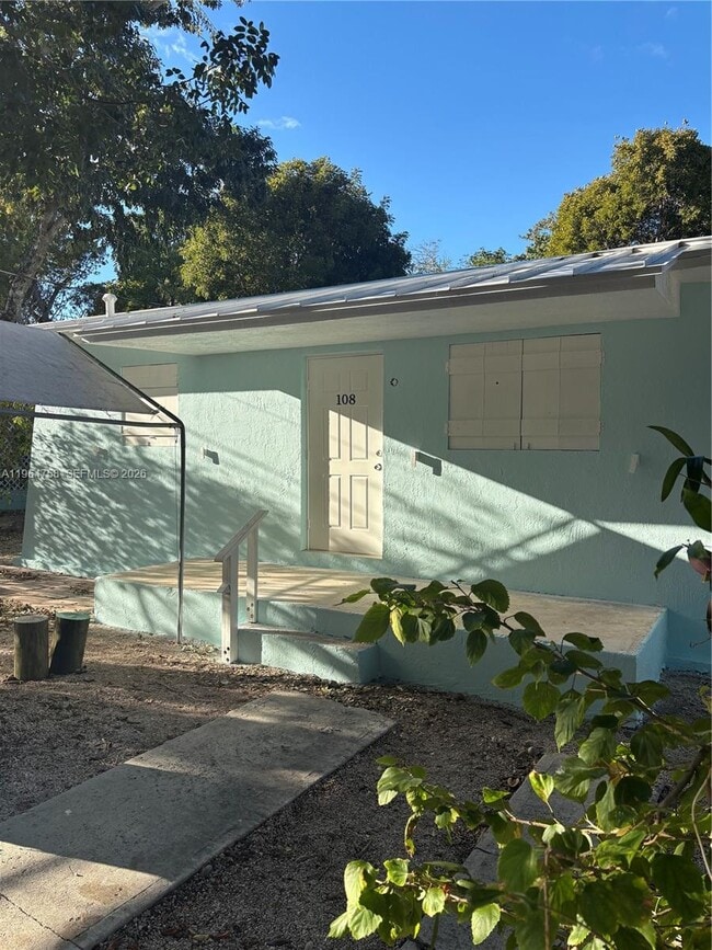 Building Photo - 108 Caribbean Ave Unit 2