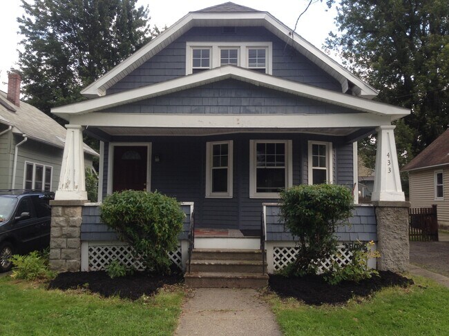 Photo - 433 Partridge St