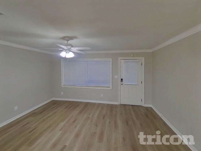 Photo - 3210 W Tyson Ave