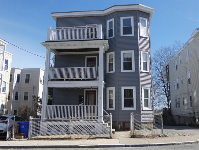 Building Photo - 6 Ashmont Ct Unit 2b