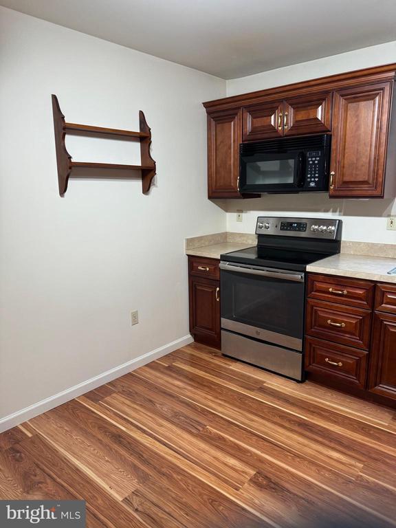 Photo - 108 Primrose Ln