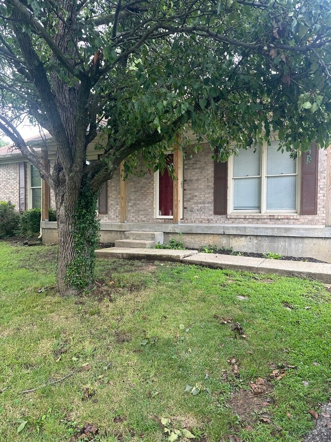 Photo - 520 E Washington St