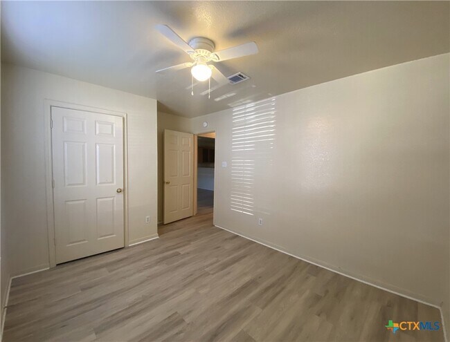 Photo - 3402 Cantabrian Dr Unidad B
