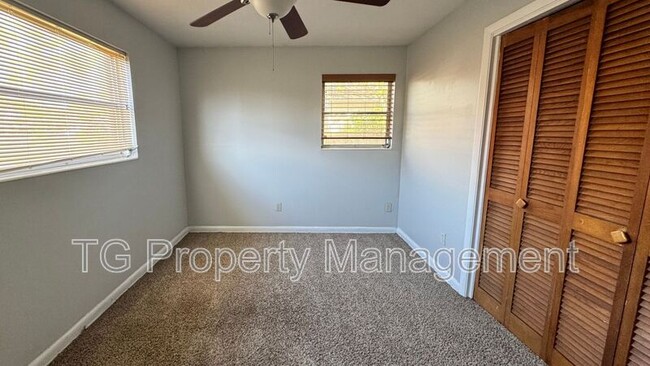 Photo - 211 N 9th St